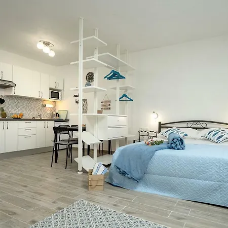 Apartment Apartman Stina Sveta Nedelja (Hvar)